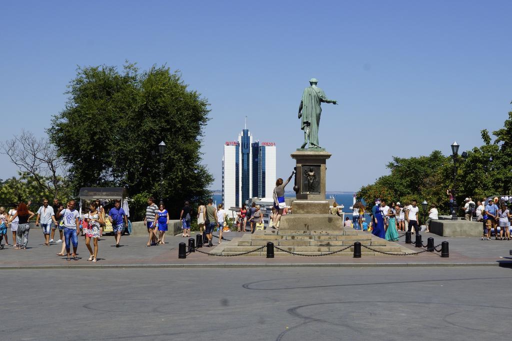 Shestaya Zhemchuzhina Odesa Exterior photo