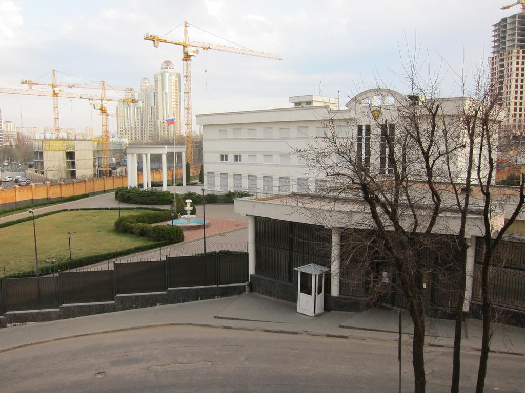 Shestaya Zhemchuzhina Odesa Exterior photo